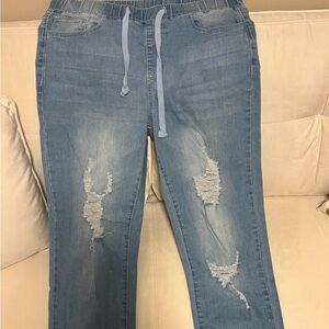 Women’s YMI Mom Jeans - Size Medium